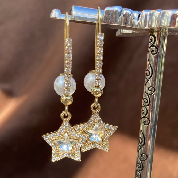 🌟New Star Pearl Drop Earrings with Crystals - Picture 2 of 8